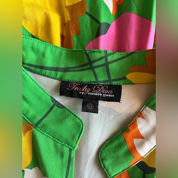 Bow Tie Marie Dress by Trashy Diva in Mod Tulips Size 20 - Picture 5 of 9